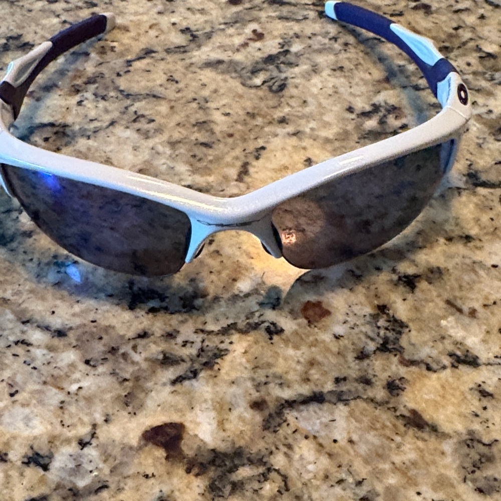 Oakley Women’s White and Purple Sport Sunglasses with Mirrored Lenses